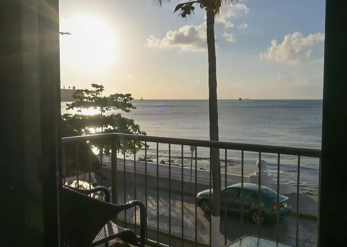 Frente Al Mar